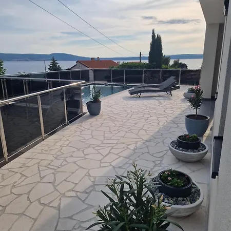 Apartment Vila Vita Novi Vinodolski